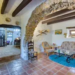 Canapost Holiday home Peratallada