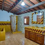 Canapost Holiday home Peratallada