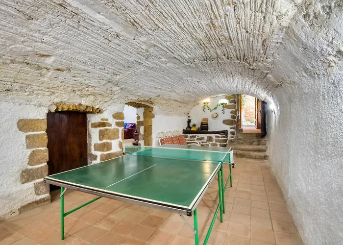 Canapost Peratallada