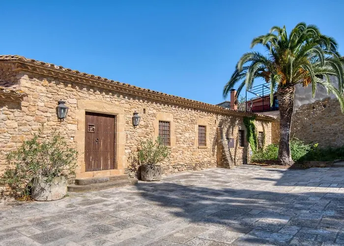 Canapost Peratallada